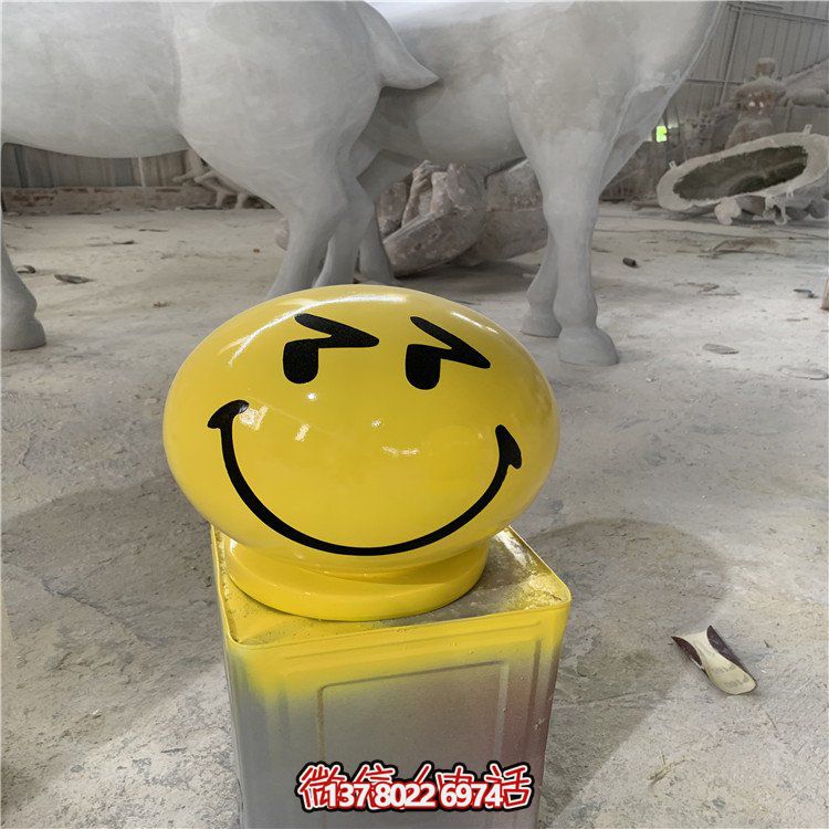 全新玻璃鋼游樂場，彩繪公仔、卡通雕塑，讓您的游樂體驗(yàn)更加豐富多彩