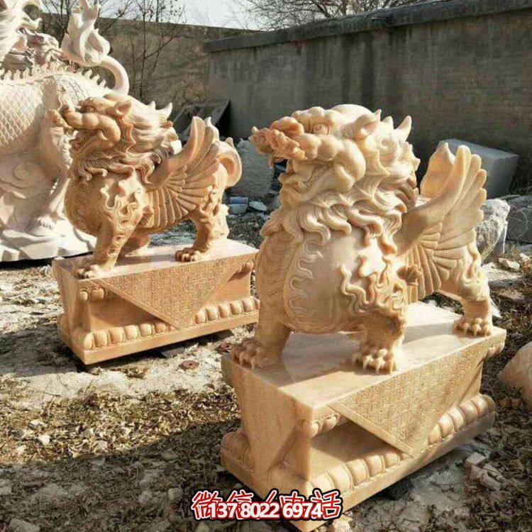 黃蠟石麒麟雕塑，精美石雕景區裝飾