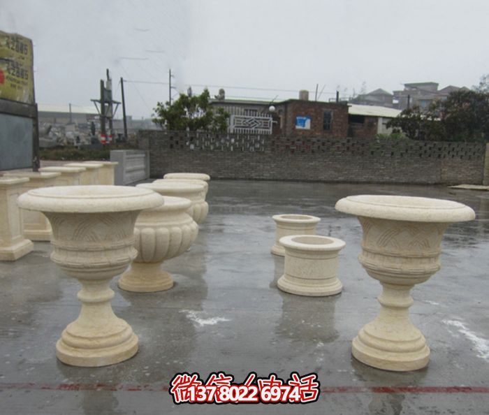 歐式石雕花盆，裝飾您的公園景觀