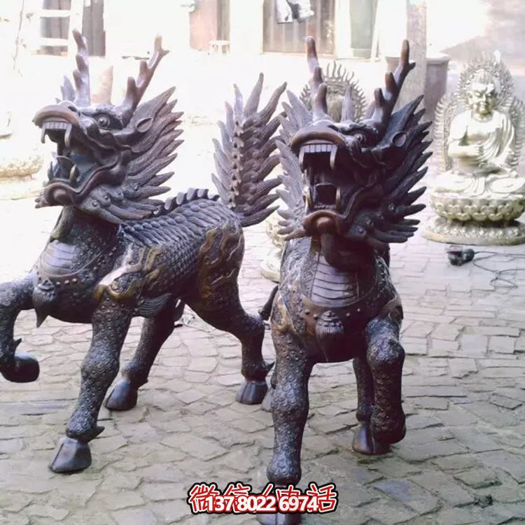 不銹鋼雕塑——精美的麒麟，奔跑、吼叫的象征