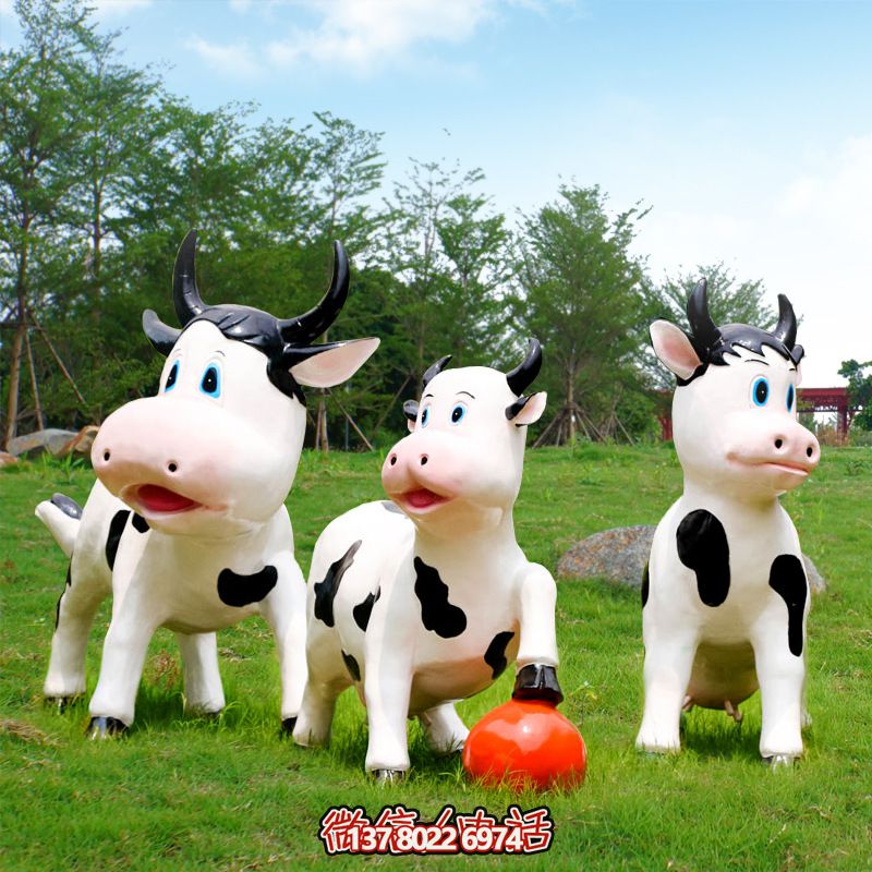 玩耍牛——玻璃鋼牧場(chǎng)雕塑 玩耍牛——玻璃鋼牧場(chǎng)雕塑