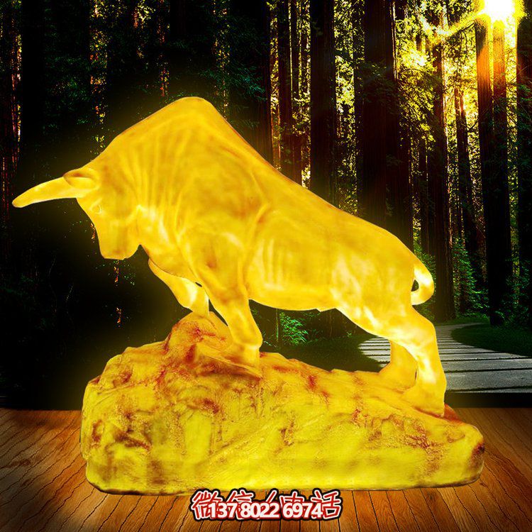 玻璃鋼拓荒牛景觀燈，拓展景區公園草坪環境亮化