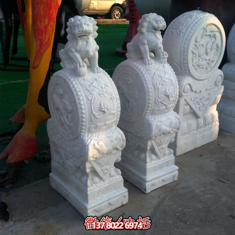 濃縮漢文化，以仿古建筑漢白玉雕塑裝點(diǎn)宮殿門墩