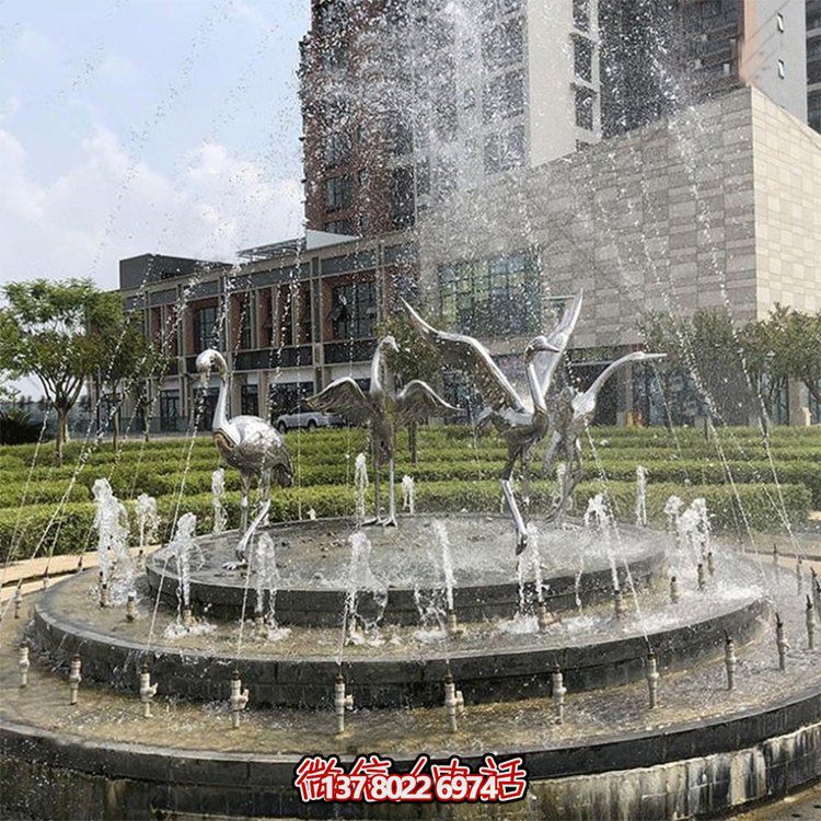 不銹鋼鏡面戶外園林噴泉仙鶴動(dòng)物小品擺件