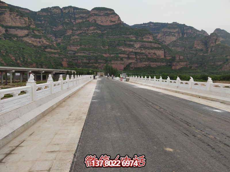 漢白玉石雕欄桿護欄 漢白玉石雕欄桿護欄